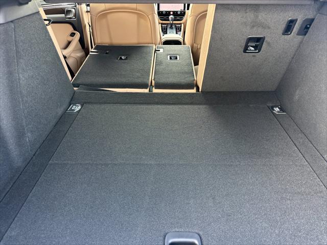 2026 Porsche Macan Unknown