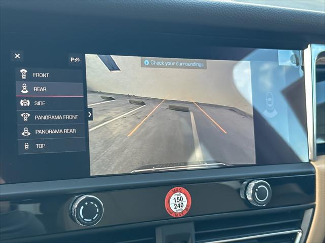2026 Porsche Macan Unknown