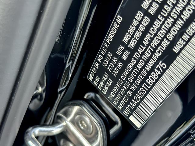 2026 Porsche Macan Unknown