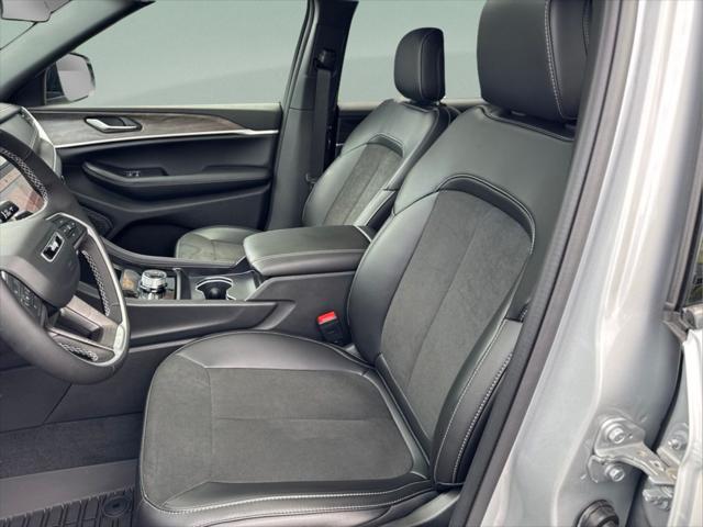 2026 Jeep Grand Cherokee L Altitude 4x4