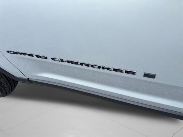 2026 Jeep Grand Cherokee L Altitude 4x4