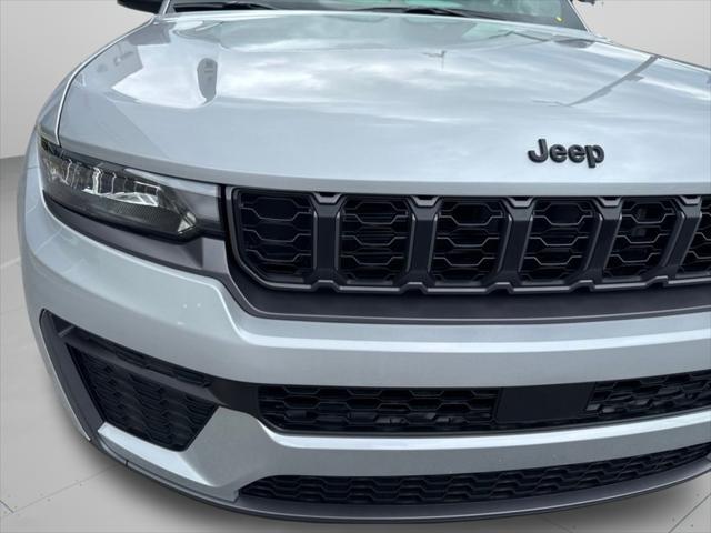 2026 Jeep Grand Cherokee L Altitude 4x4