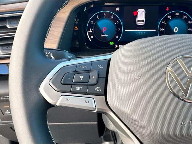 2026 Volkswagen Atlas SE with Technology