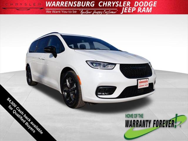 2026 Chrysler Pacifica Select for sale in Warrensburg, MO