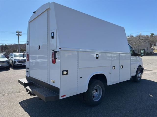 2026 Chevrolet Express Cutaway Work Van