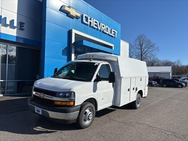 2026 Chevrolet Express Cutaway Work Van