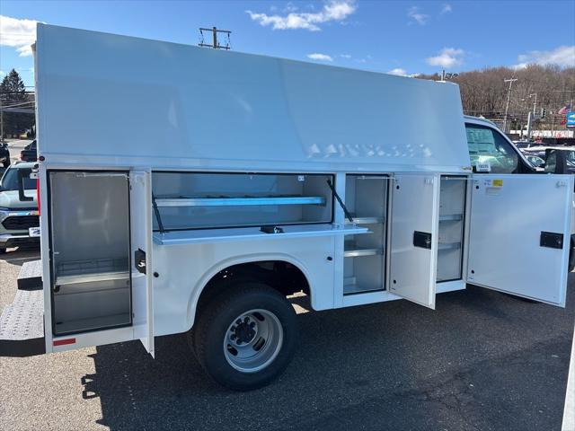 2026 Chevrolet Express Cutaway Work Van
