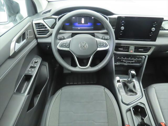 2026 Volkswagen Taos SE Black
