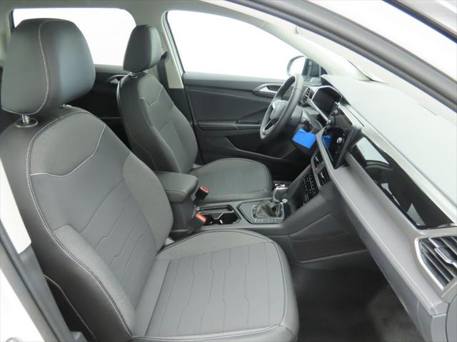 2026 Volkswagen Taos SE Black
