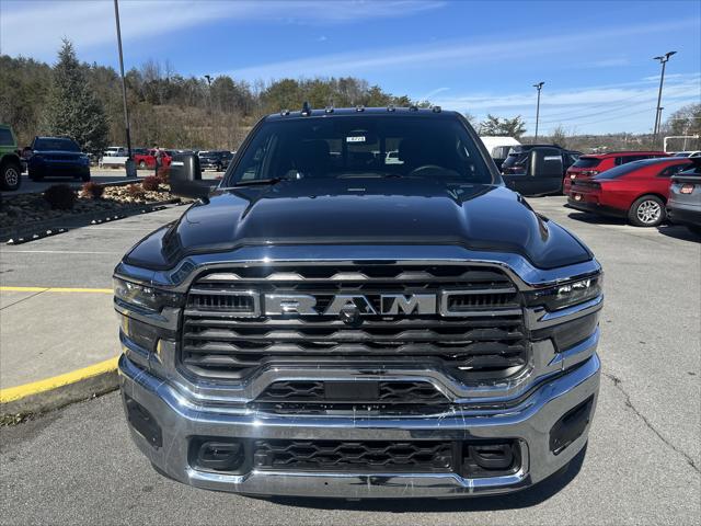 2026 Ram 3500 Tradesman Crew Cab 4x4 8 Box