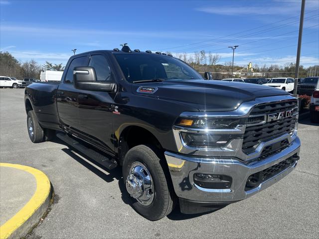 2026 Ram 3500 Tradesman Crew Cab 4x4 8 Box