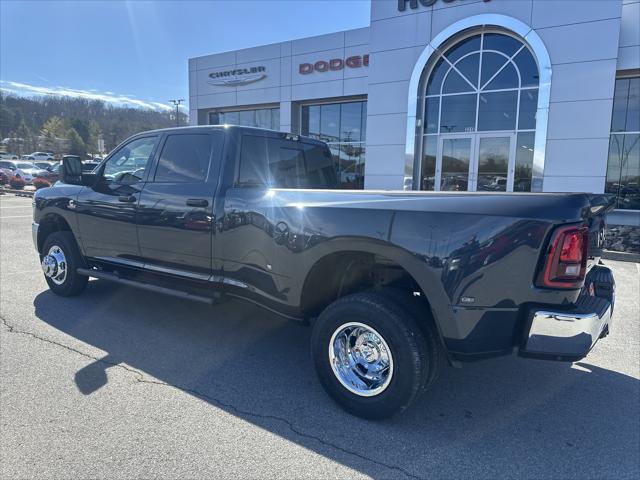 2026 Ram 3500 Tradesman Crew Cab 4x4 8 Box