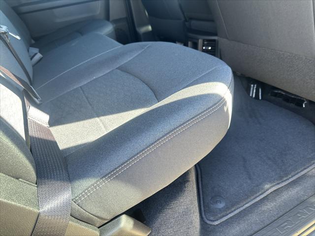2026 Ram 3500 Tradesman Crew Cab 4x4 8 Box