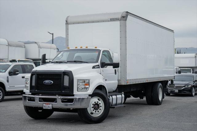 2017 Ford F-650 Base