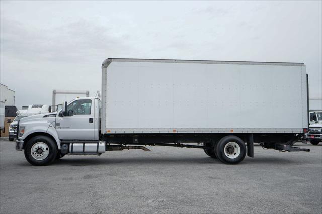 2017 Ford F-650 Base
