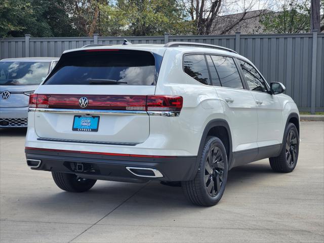 2026 Volkswagen Atlas SE with Technology