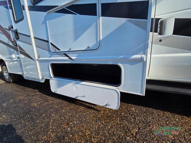 2025 Ford E-450 Cutaway Unknown