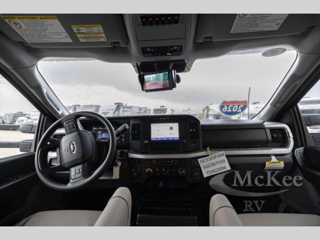 2027 Ford 600 XLT