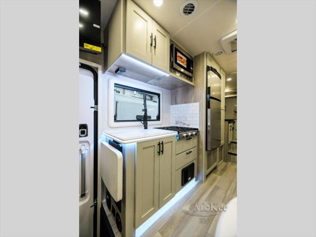2026 Mercedes-Benz Sprinter 3500XD Chassis Standard Roof 4-Cyl Diesel HO
