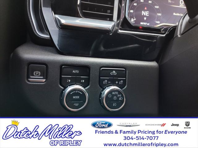 2022 GMC Sierra 1500 4WD Crew Cab Short Box Elevation