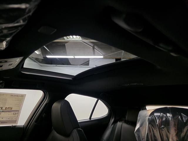 2026 Lexus UX UX 300h F SPORT Design