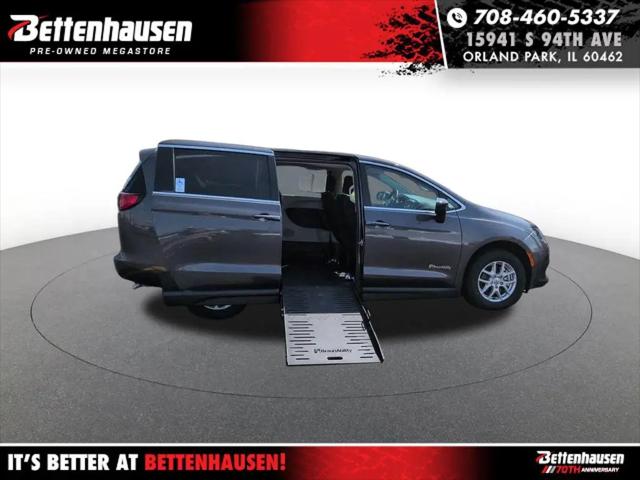 2023 Chrysler Voyager LX for sale in Orland Park, IL