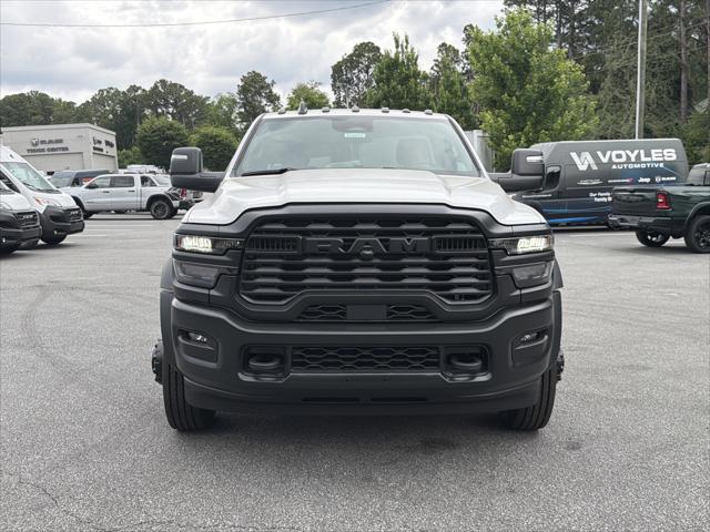 2026 RAM Ram 5500 Chassis Cab RAM 5500 TRADESMAN CHASSIS REGULAR CAB 4X2 120 CA