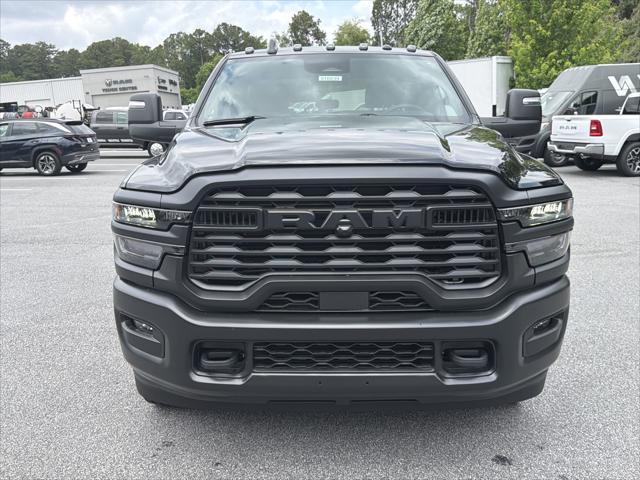 2026 RAM Ram 3500 Chassis Cab RAM 3500 TRADESMAN CREW CAB CHASSIS 4X4 60 CA