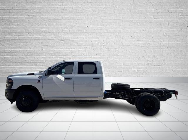 2026 RAM Ram 3500 Chassis Cab RAM 3500 TRADESMAN CREW CAB CHASSIS 4X4 60 CA