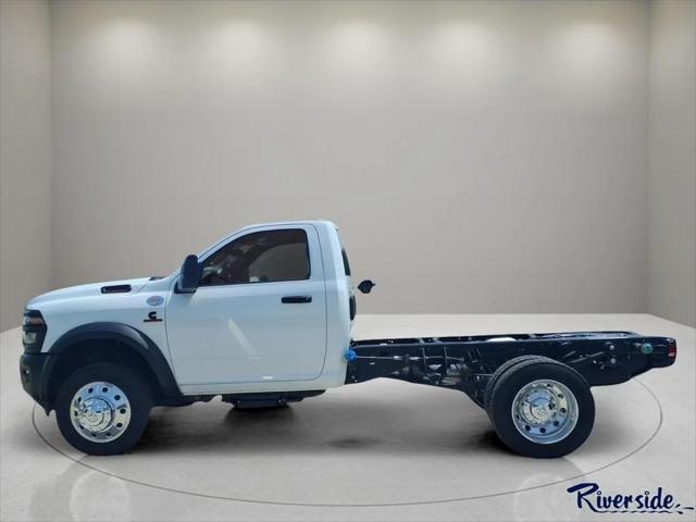 2026 RAM 5500 Chassis RAM 5500 TRADESMAN CHASSIS REGULAR CAB 4X4 60 CA