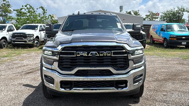 2026 RAM Ram 5500 Chassis Cab RAM 5500 TRADESMAN CHASSIS CREW CAB 4X4 84 CA