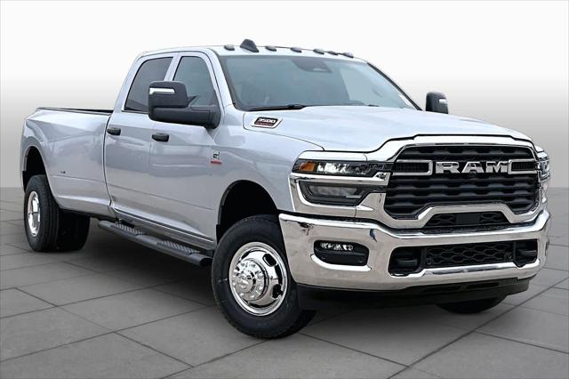 2026 RAM Ram 3500 RAM 3500 TRADESMAN CREW CAB 4X4 8 BOX