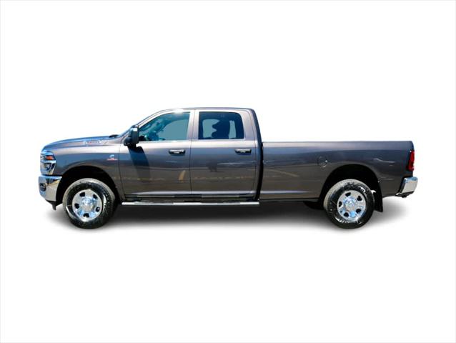 2026 RAM Ram 3500 RAM 3500 TRADESMAN CREW CAB 4X4 8 BOX