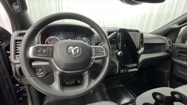 2026 RAM Ram 3500 RAM 3500 TRADESMAN CREW CAB 4X4 64 BOX