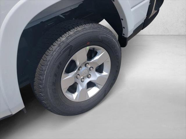 2026 Ram 1500 Lone Star Crew Cab 4x4 57 Box