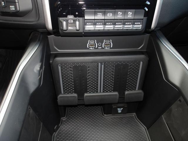 2026 Ram 3500 Big Horn Crew Cab 4x4 8' Box