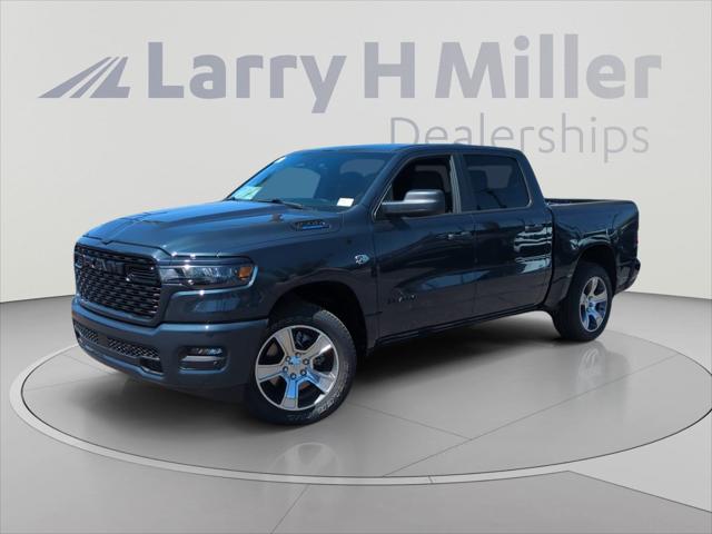 2026 RAM Ram 1500 RAM 1500 EXPRESS CREW CAB 4X4 57 BOX