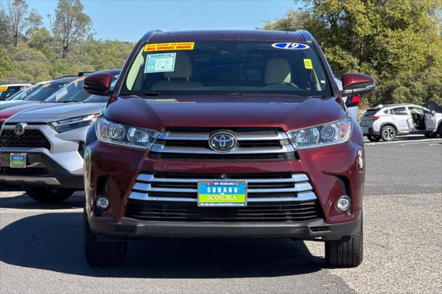 2019 Toyota Highlander Limited Platinum