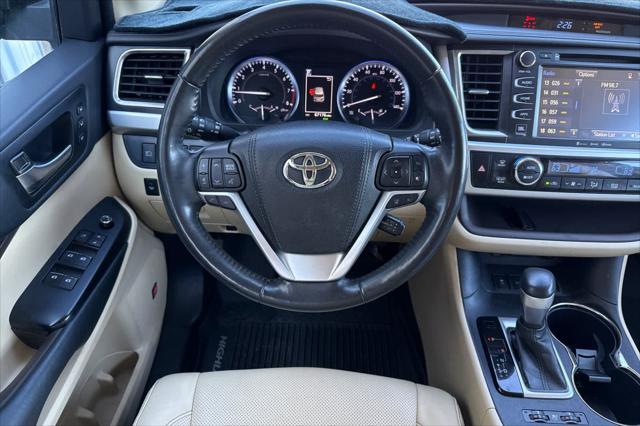 2019 Toyota Highlander Limited Platinum