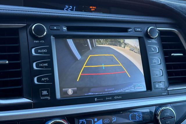 2019 Toyota Highlander Limited Platinum