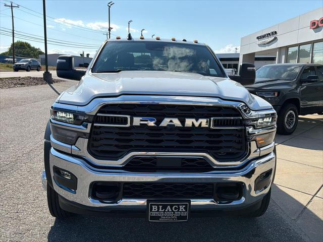 2026 RAM Ram 5500 Chassis Cab RAM 5500 TRADESMAN CHASSIS CREW CAB 4X4 84 CA 2026 RAM Ram 5500 Chassis Cab RAM 5500 TRADESMAN CHASSIS CREW CAB 4X4 84 CA