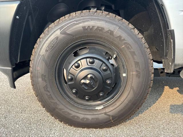 2026 RAM Ram 3500 RAM 3500 TRADESMAN CREW CAB 4X4 8 BOX