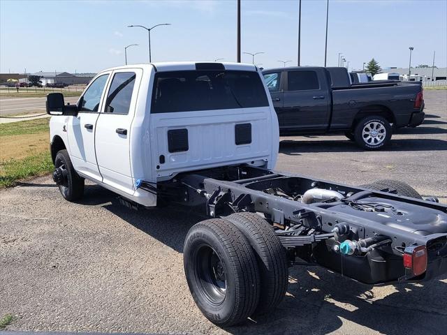 2026 RAM 3500 Chassis RAM 3500 TRADESMAN CREW CAB CHASSIS 4X4 60 CA