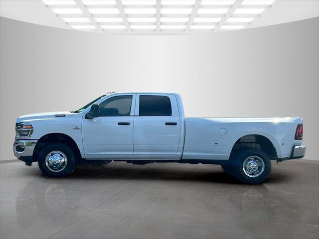 2026 RAM Ram 3500 RAM 3500 TRADESMAN CREW CAB 4X4 8 BOX