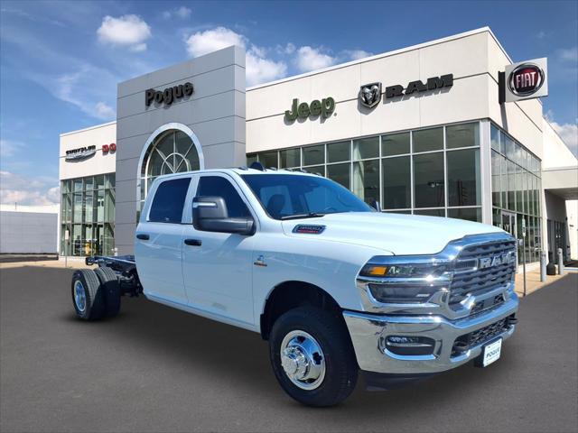2026 RAM Ram 3500 Chassis Cab RAM 3500 TRADESMAN CREW CAB CHASSIS 4X4 60 CA