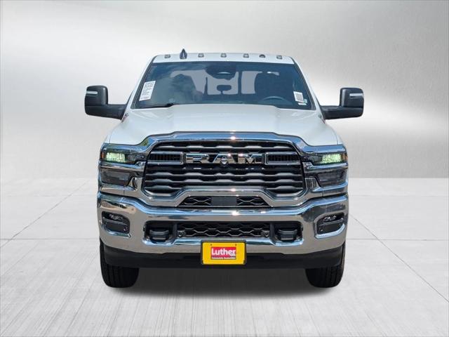 2026 RAM Ram 3500 RAM 3500 TRADESMAN CREW CAB 4X4 8 BOX