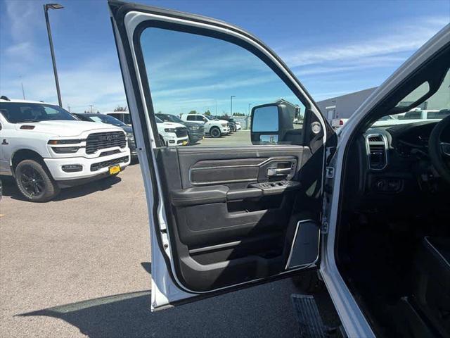 2026 Ram 3500 Laramie Mega Cab 4x4 6'4" Box