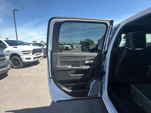 2026 Ram 3500 Laramie Mega Cab 4x4 6'4" Box
