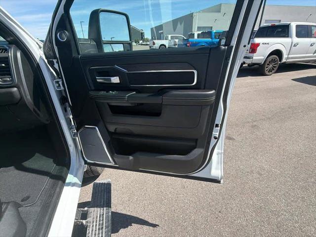 2026 Ram 3500 Laramie Mega Cab 4x4 6'4" Box