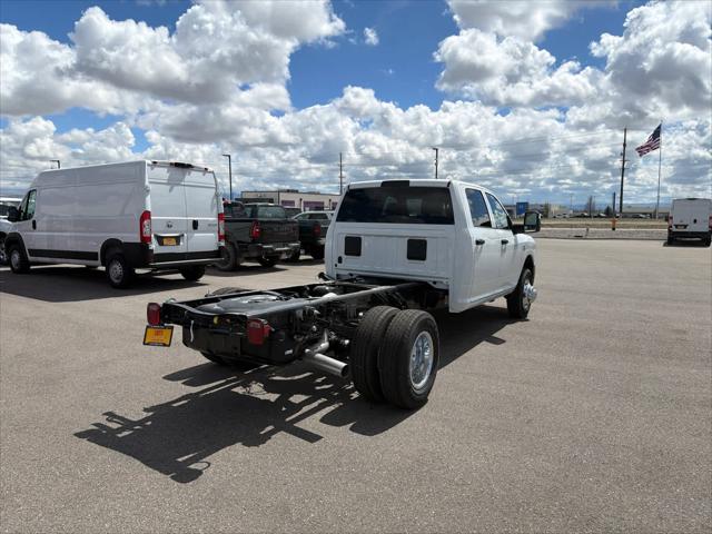 2026 RAM Ram 3500 Chassis Cab RAM 3500 TRADESMAN CREW CAB CHASSIS 4X4 60 CA